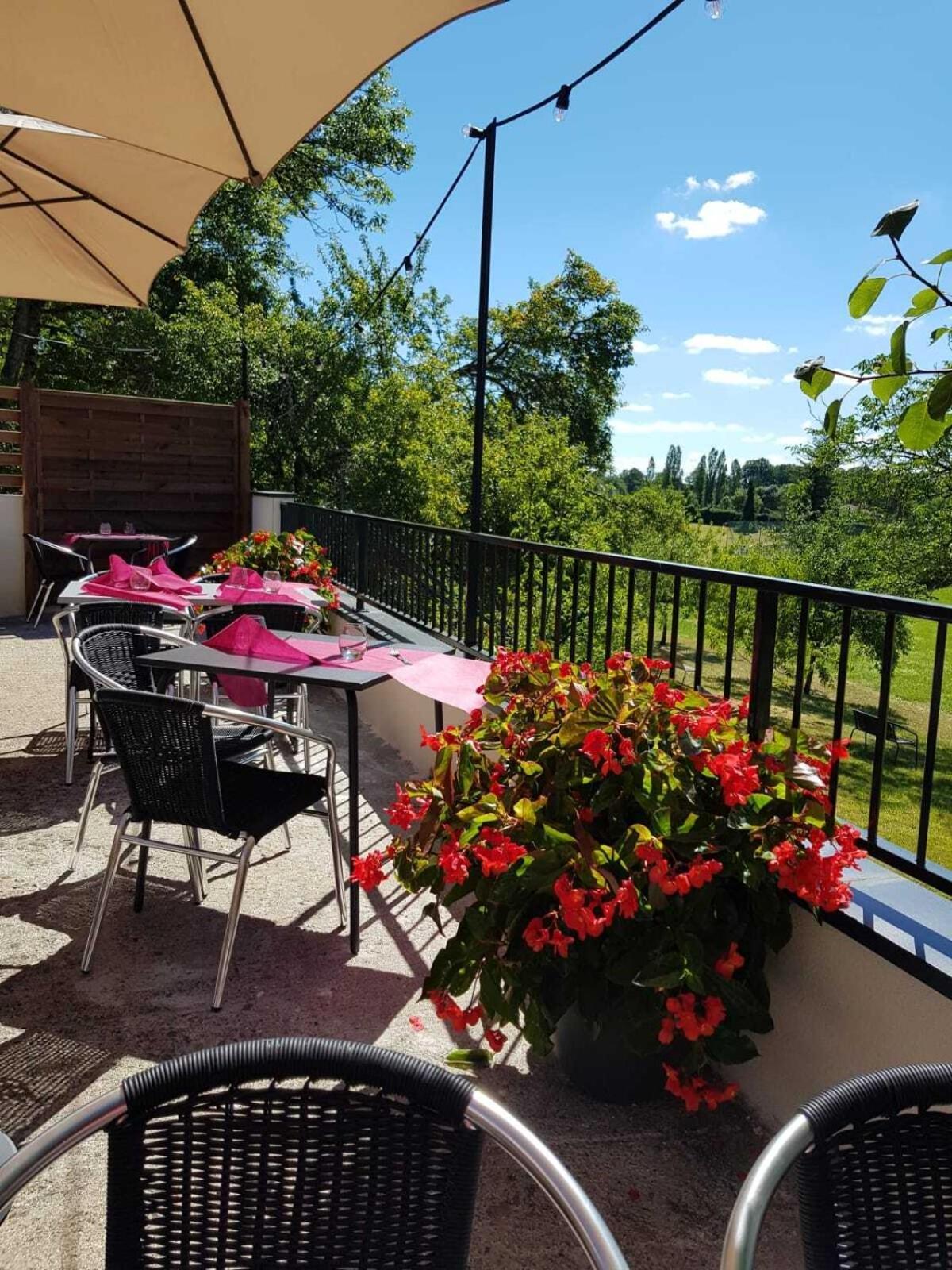 Auberge D'Ici Et D'Ailleurs Cressensac-Sarrazac Zewnętrze zdjęcie